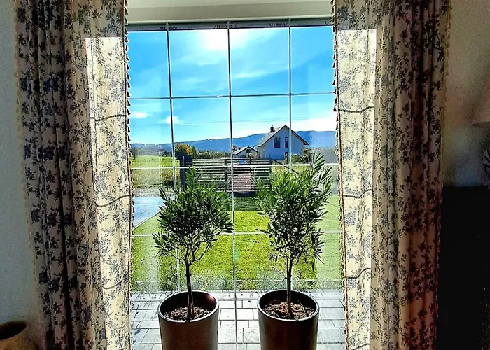 Dom Radomieszka Z Widokiem Na Rudawy I śnieżkę *